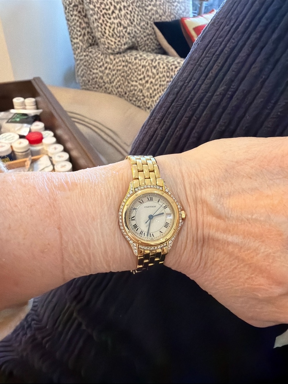 Cartier 18 karat Gold Cougar Watch with White Dial, Blue Hands and diamonds. - Picture 3 of 14